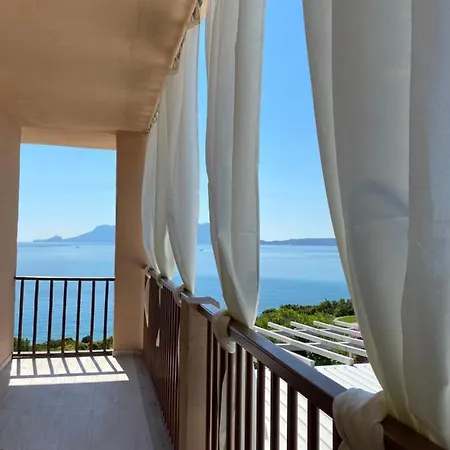 In Costa Smeralda - Bilocale Sul Mare - Sea View Olbia